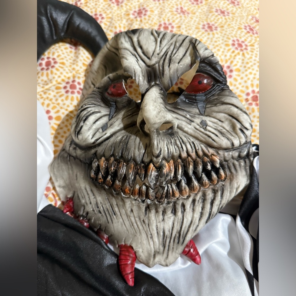 Sinister Jester costume + Jester Cane - 40" - Picture 6 of 13
